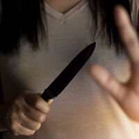 Заплаха с нож и побой с бокс: Ескалация на детска агресия в Самоков