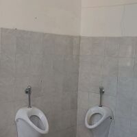 Нови сигнали: Ученици показват още снимки на скрити камери в тоалетните в 138-о училище