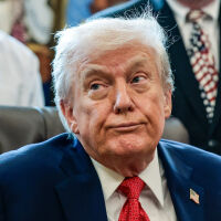 Тръмп нареди марихуаната да бъде прекласифицирана като по-малко опасен наркотик