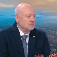 „Не е ясно кой взима решенията“: Проф. Тагарев за българската позиция за Украйна