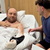 Героят от Бонди Ахмед ал Ахмед получи 2,5 милиона долара в дарения, докато се лекува