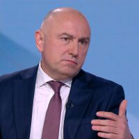 Любомир Каримански: Индексират заплатите в сектори, в които възнагражденията бяха увеличени със 70%. Нямам обяснение