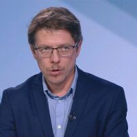 "При сравнение на машината с бележките - от 0 до 3 грешки, и 9997 разминавания между машината и ръчичките"