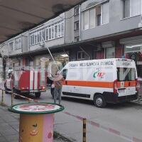 Двама пешеходци загинаха, след като кола се вряза в тротоар до Кооперативния пазар във Варна