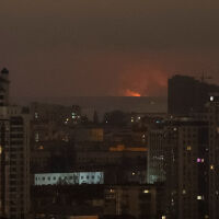 Руските сили са започнали въздушна атака по Киев