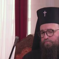 В очакване на Рождество: Какви са молитвите на митрополит Пахомий?