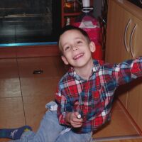 Децата на „Българската коледа“: Адриян от Варна, на когото инициативата протегна ръка