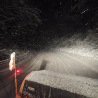 Зимата се върна: Две деца пострадаха при челен удар между две коли във Врачанско