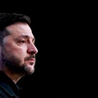 След 10-часова руска атака над Киев: Зеленски отива във Флорида за среща с Тръмп