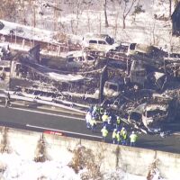 Кадри от дрон показват щетите от верижната катастрофа с над 50 превозни средства (ВИДЕО)