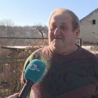 „Да минат празниците, пък еврото ще се яви отнякъде“: Докато някои обменят, други не са виждали валутата на живо