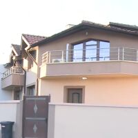 Зрителски сигнал: Десетки семейства измамени с резервации за Нова година в несъществуваща вила (ВИДЕО)