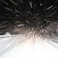 Обилен снеговалеж затвори участъци от „Тракия“ и пътища в Бургаско