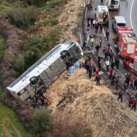 Пътнически автобус се обърна в Турция – 8 загинали и 26 ранени (СНИМКИ и ВИДЕО)