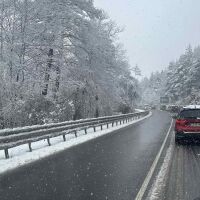 Катастрофа затруднява движението през прохода „Предела“
