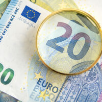 Хванаха фалшиви евро банкноти с различен номинал във Варненско