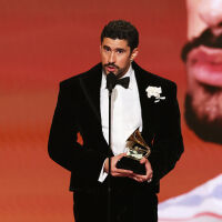 Bad Bunny на наградите „Грами“: Ние не сме диваци, не сме животни. ICE вън