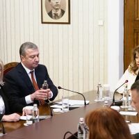 Йотова пред БСП: Правим всичко възможно изборите да бъдат на първата възможна дата. Надявам се на помощ от вас