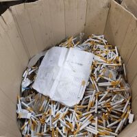 Голяма незаконна фабрика за цигари е открита в Батановци