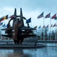 Европа поема командването: САЩ предават ключови позиции в НАТО на европейски офицери