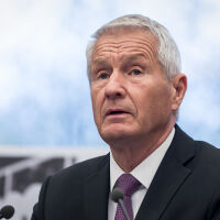 Норвежката полиция претърси имоти на бившия премиер заради разследване за връзки с Епстийн