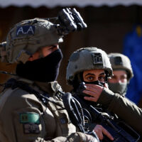 Военна тайна срещу 150 000 долара: Обвиниха двама израелци в злоупотреба с класифицирани данни