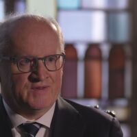 Филип Лейн пред bTV: България се справи с въвеждането на еврото, но контролът върху цените трябва да продължи