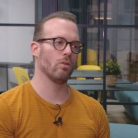 От Чикаго, но не и назад: Американският комик Доналд Макнеър започна нов живот в България