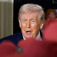 Тръмп иска да посети Венецуела, разреши на петролни гиганти да възобновят дейността си в страната