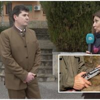 Бракониер закла две кошути край Твърдица – заловен на място при разфасоването