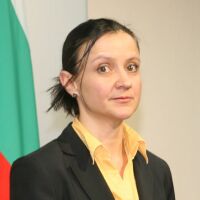 Коя е Ирена Младенова - новият министър на иновациите и растежа в служебния кабинет на Андрей Гюров?