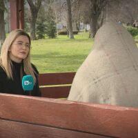 „Обсебват целия ти живот, как да си облечен, каква храна да ядеш“: Среща с жена, била в плен на секта