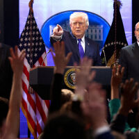 Напук на Върховния съд на САЩ: Доналд Тръмп увеличи митата от 10% на 15%