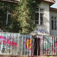 „Язва на парка“: Емблематичната къща на Антон Новак тъне в разруха от години