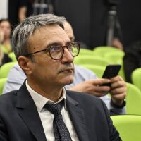 Проверяват за евентуален „глич“ – техническа грешка в софтуера на системите на електроразпределителните дружества