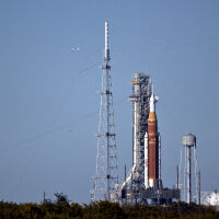 НАСА отново отложи мисията до Луната заради нов проблем с ракетата