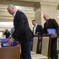 ГЕРБ-СДС се регистрира за изборите: "Влизаме в тази кампания със спокойствие и самочувствие"