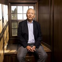 Бивш американски министър се оттегля като преподавател в Харвард заради връзки с Епстийн