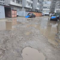 По сигнал до bTV: Защо живеещи в центъра на Добрич газят в „язовир“ след всеки дъжд