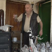 „Пари за осветление не давам“: Пенсионер от Люлин произвежда собствен ток в дома си