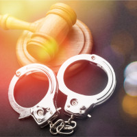 „Ще избия първо теб и детето, а после и себе си“: Мъж е задържан в София