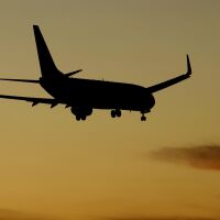 Изчезна пътнически самолет с 15 души на борда