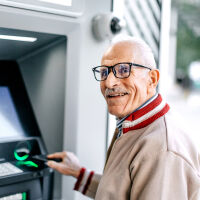 Албанският премиер обеща петкратно увеличение на пенсиите до 2030 г.