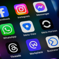 Facebook претърпява глобален срив