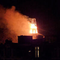 Убити от фойерверки, замеряни с експлозиви: Ескалация на насилието в Нидерландия на Нова година (ВИДЕО, СНИМКИ)