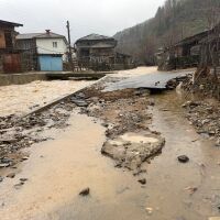 Обилни валежи в Крумовград и Кирково, очаква се BG-Alert да бъде задействана (ГАЛЕРИЯ)