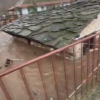 Мост се скъса и "откъсна" жителите на село в Родопите, безименна рекичка се превърна в стихия