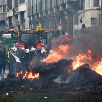 Протестите продължават: Белгийски земеделци блокираха границите с Германия, Нидерландия и Франция