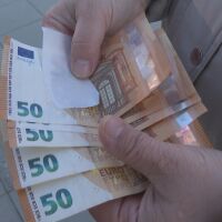 Защо банкомат в Пловдив отпусна бял лист вместо банкнота от 50 евро?