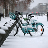 Смразяващ дъжд парализира транспорта в Централна Европа